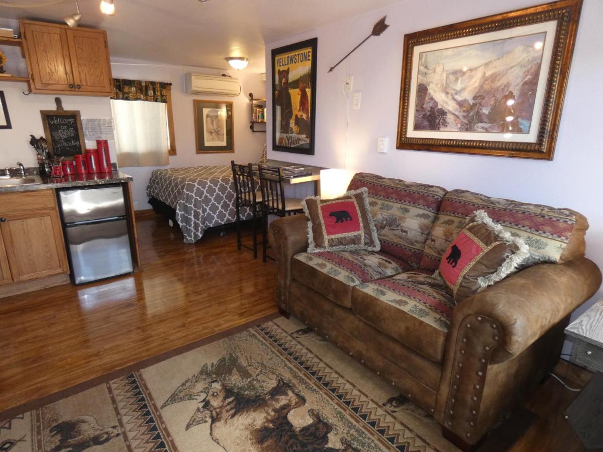 Yellowstone Motel - Adults Only - All Rooms Have Kitchens West Yellowstone Exterior foto