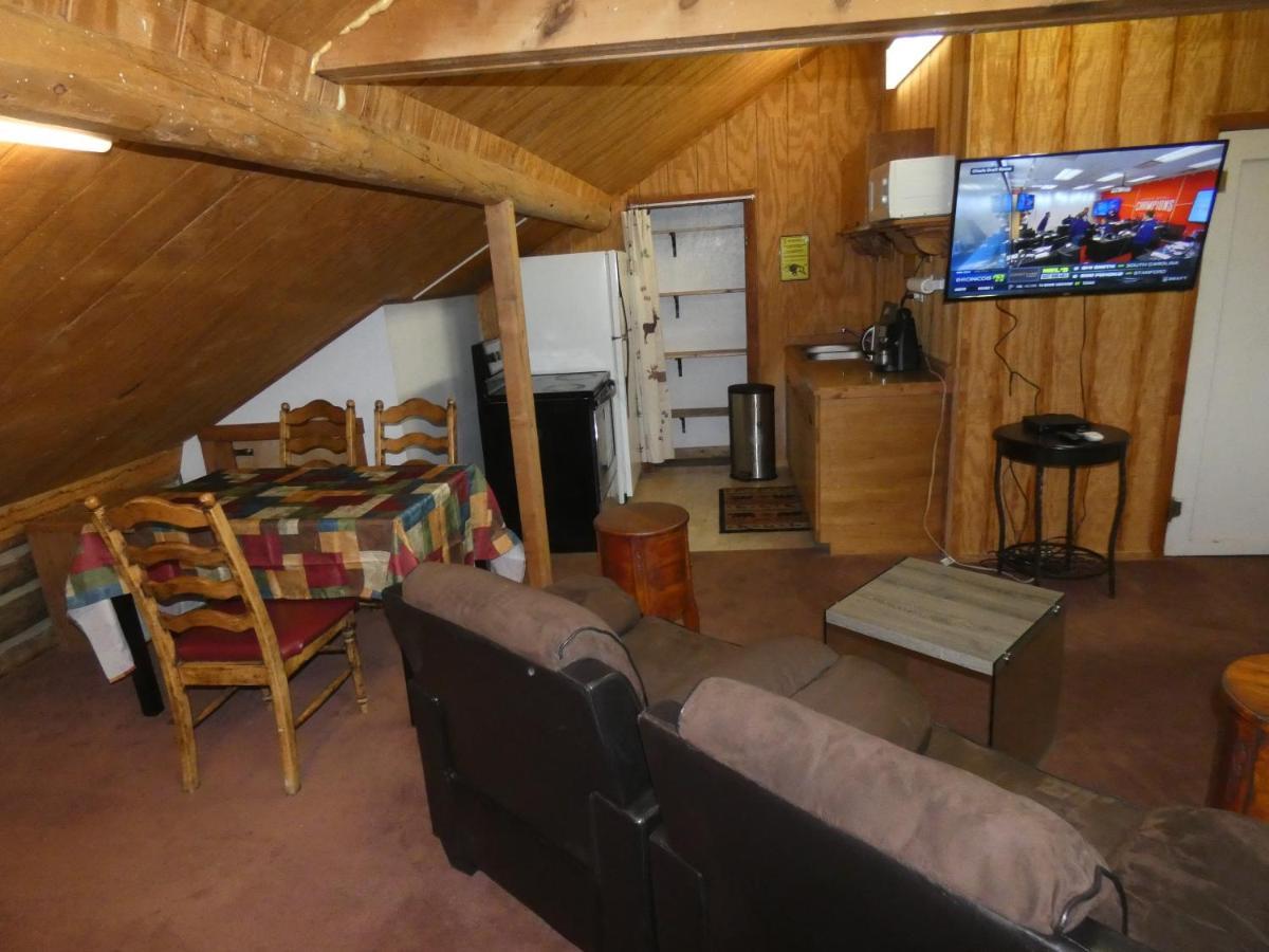 Yellowstone Motel - Adults Only - All Rooms Have Kitchens West Yellowstone Exterior foto